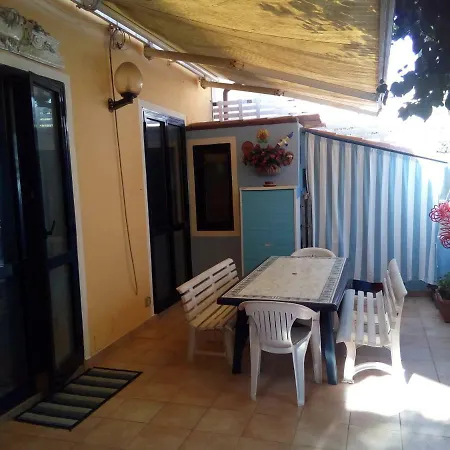 Vakantiehuis La Casetta Al Mare Borromeo Viareggio