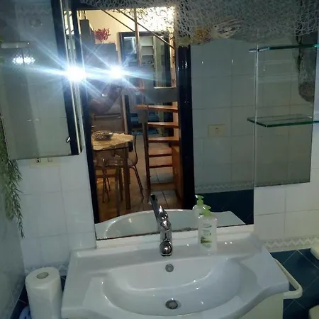 Vakantiehuis La Casetta Al Mare Borromeo *